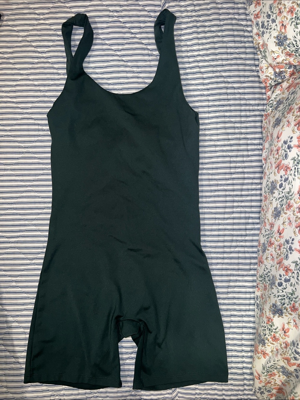 Girlfriend Collective Women’s Dark Green One-Piece workout set - Picture 2 of 5
